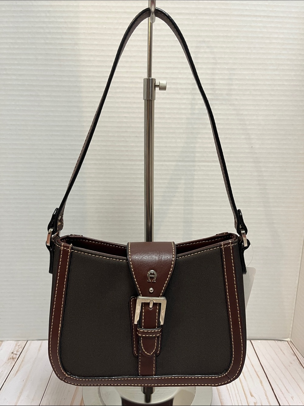 Vintage Etienne Aigner shoulder bag. Brown fabric & leather.Silver hardware. EUC